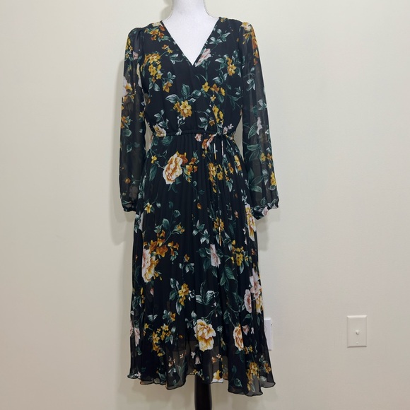 Indigo Rose | Woman BIack Chiffon Floral A-Line Pleated Flowy Lined Maxi - Picture 1 of 7